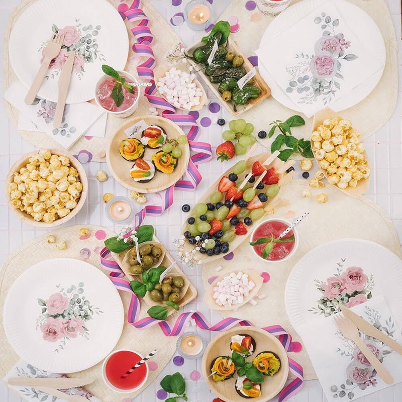 GREENBOX 8 x Paper Plates for Birthdays, 23 cm, Roses