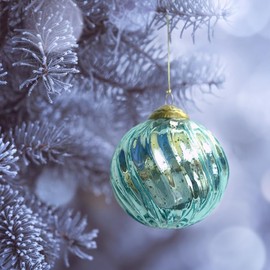 Adorno hecho a mano de cristal de mercurio azul claro de 3.15 pulgadas (paquete de 4 bolas de giro clásicas), perfecto para árbol de Navidad, decoración colgante de vacaciones, regalos y decoración del hogar