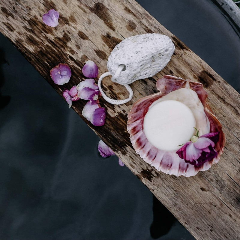 Croll & Denecke Genuine volcanic pumice stone with cord