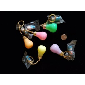 VINTAGE LIGHT BULB KEY CHAINS w/ORIGINAL BATTERY -NEW OLD STOCK 3 for 10.50