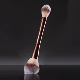 Cepillo en polvo velo de doble extremo HOURGLASS NUEVO EN CAJA 100 % auténtico precio de venta sugerido por el fabricante 64 USD