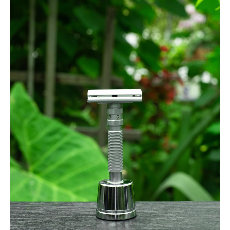 Rockwell Razors Razors Inkwell Stand (White Chrome)