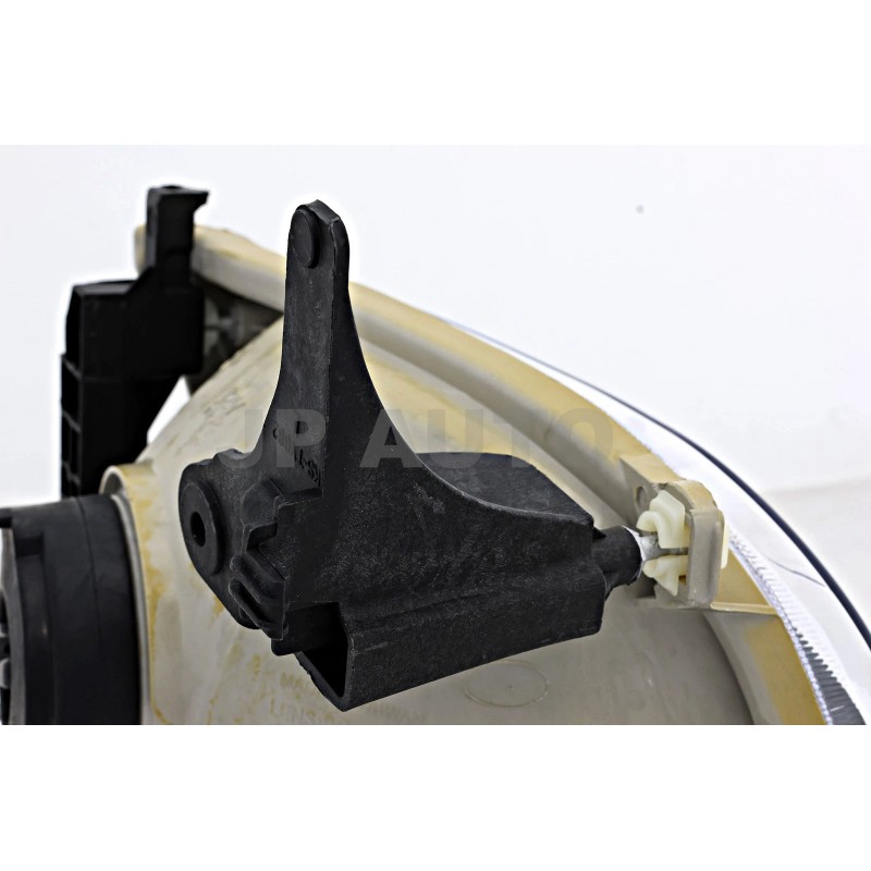 jpautowholesale For 2001-2004 Toyota Tacoma Headlight Halogen Set Driver and
