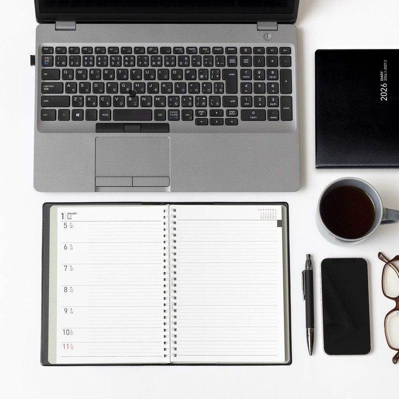 Apica D2126 Business Notebook, Starts from January 2026, A5, Weekly,