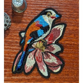 Sparrow on Flower Patch Animals Birds Nature Art Embroidered Iron On 3.25x2.5"