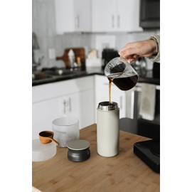 KINTO 20949 Travel Tumbler, 16.9 fl oz (500 ml), Sand Beige, Double Layer Vacuum Structure, Heat and Cold Retention