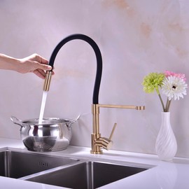 Pirooso Gold and Black Kitchen Faucet, Kitchen Sink Faucet with Pull Down Spray, Solid Brass Kitchen Faucet with Silicon Hose 360 Swivel