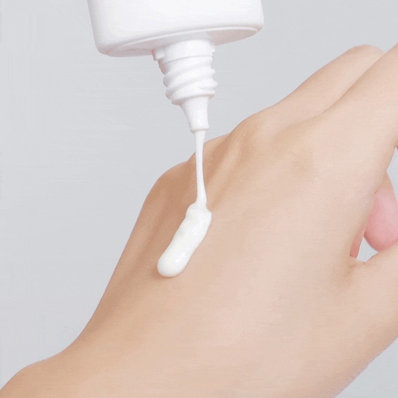 제이엠솔루션 멀티 히아 워터풀 수분 선크림 SPF50+ PA++++, 30ml, 1개