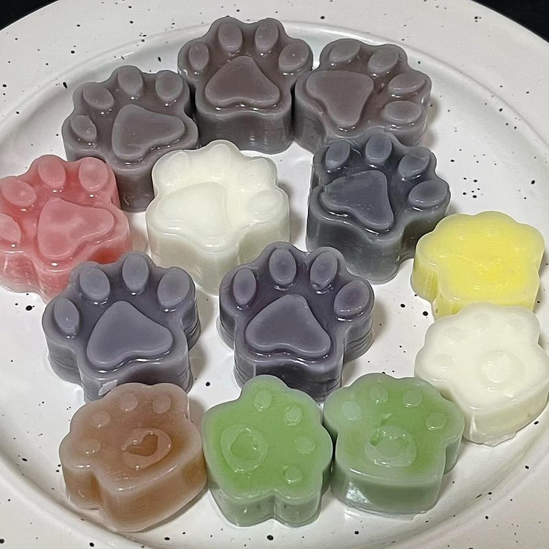 YIMINGMOLD 2pcs Puppy Paw and Bone Silicone Chocolate Molds For
