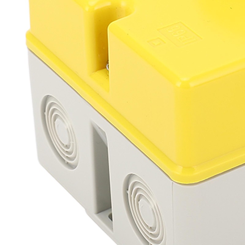 Solar Disconnect Switch 4P 415V 25A PV Isolator Switch IP66