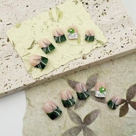 St Patrick MIXFOSAHN Press on Nails Short Square Fake Nails Green Nude False Nails with Green Border Glossy Designs Lucky Clover Stick on Nails Glue on Nails St. Patrick's Day for Women Girls 24 Pcs