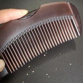 Dandruff removal, scalp care, brush, dandruff removal comb, dead skin cell scaling, massage, dandruff removal / 비듬제거 두피케어 브러쉬 비듬 제거 빗 각질 스케일링 안마 비듬털기