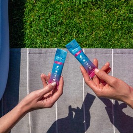 NatureWorks HydroMATE Electrolytes Powder Low Sugar - 16 Count Fruit Punch Instant Hydration Packets with Vitamin C to Boost Energy - Low Sugar Electrolytes Powder Packets to Support Hydration Fast Party Recovery