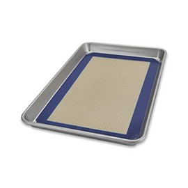 USA Pan Bakeware Nonstick Quarter Sheet Pan and Silicone Mat Set
