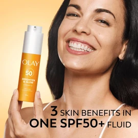 Olay Vitamin C Brighten & Glow 3-in-1 Moisturising Fluid SPF50+ – 50ml | Hydrating Moisturiser, Primer & UV Protection | With Niacinamide & Vitamin C for Radiant, Even-Toned Skin