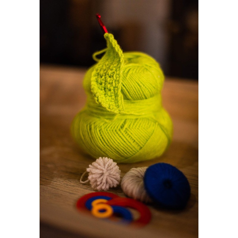 Korbond DK Bright Green Yarn - 100g Acrylic Yarn -