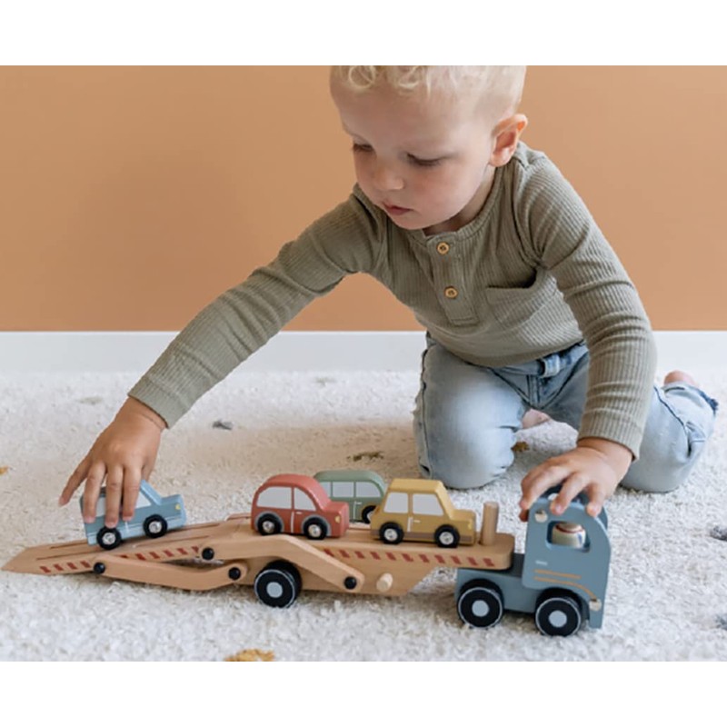 Little Dutch Car transporter including 4 cars and toy figure