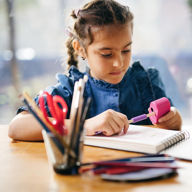 Fiskars Squeeze Sharpener, Assorted Colors