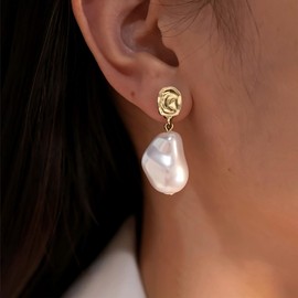TseenYi Baroque Pearl Earrings, Irregular Pearl Earrings, Golden Stud Earrings, Large Pearl Earrings, Irregular Pearl Earrings, Vintage Earrings, Zinc, No Gemstone
