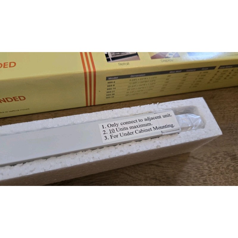 JESCO SG5-14/64W Sleek Plus T5 3 Wire Grounded Light Fixture
