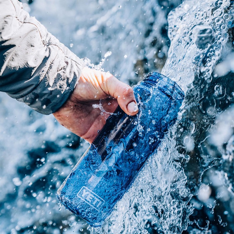 YETI Yonder 750 ml/25 oz Water Bottle with Yonder Chug