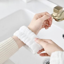 Water-Absorbent Drip-Proof Wrist Wash Band 2P M12203 White 4ea