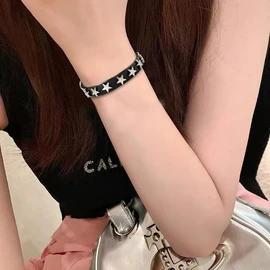 Punk Star Leather Bracelet for Women Men Y2K Black Star Bracelet Adjustable Belt Leather Wristband Star Shaped Rivet Stud Bracelet for Teen Girl Boy Rocker Motorcyclist 2000s Emo Punk Accessories