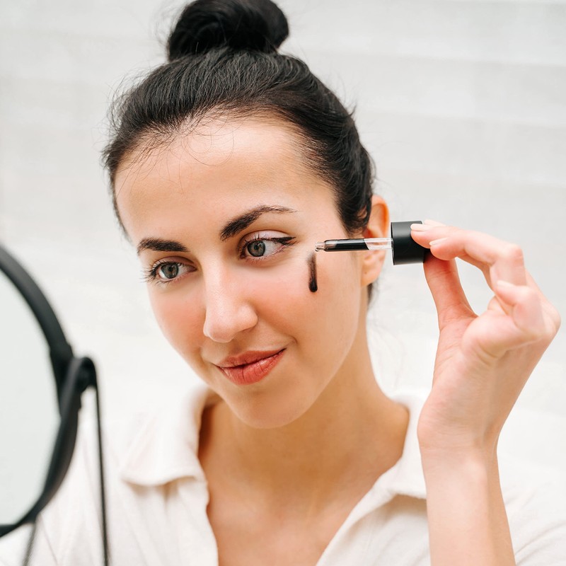Skincyclopedia - Activated carbon serum with 5% AHA & PHA,
