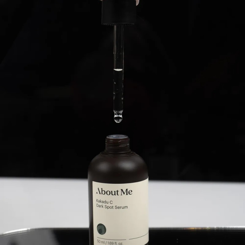 Sérum Coreano About Me Kakadu C Manchas Faciales 50ml
