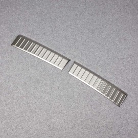 RUIQ Toyota New Rise 200 Series Exclusive Interior Stainless Steel Luggage Kicking Plate Scuff Plate Back Rear Inner Scuff Cover Guard Board Protection Garnish for Toyota RAIZE (Silver)