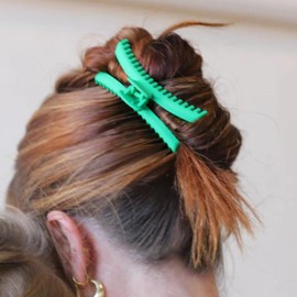 Kaxi Hold Everything Midi Hair Claw, Perfect for Thick & Thin Hair Straight, Wavy & Curly, Strong Clip With 44 teeth & Many Colors to Choose (Emerald Green)