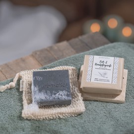 puremetics Zero Waste Exfoliating Foot & Hand Care Soap "Aloe Vera Poppy" | 100% Natural, Vegan & Plastic Free | Hand-Boiled Natural Soap | Exfoliating Hand and Foot Care without Plastic