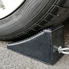 자동차 경사면 고임목 고정블럭 화물차 언덕 캠핑 차량고임목 버팀목 Car
