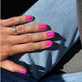 KQueenest 48 Pcs Hot Pink Press On Nails Short Square, Gel Fake Nails Press ons with UV Cover, Short Coffin Fake Nails, Reusable Stick on Nail for Women Daily Wear