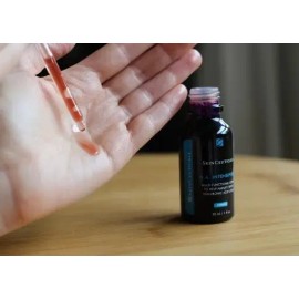 Sérum H.A. Intensifier SkinCeuticals día/noche para todo tipo de piel de 30mL