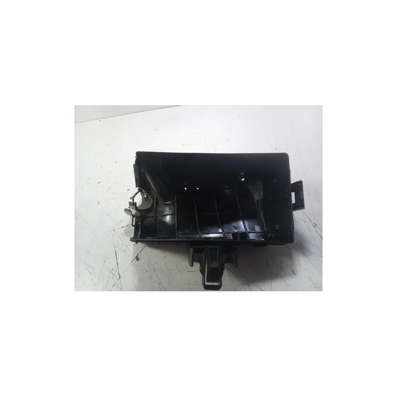 Undefined (Usado)