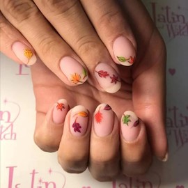 Press on Nails Short Oval OFDNE Fall Fake Nails False Nails with Designs Maple Leaves Full Cover Matte Glue on Nails Stick on Nails Acrylic Nails for Women Girls 24 Pcs