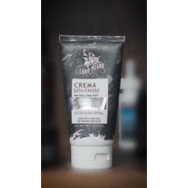 Crema Estilizadora Para Cabello Y Bigote Lobo Negro 150ml