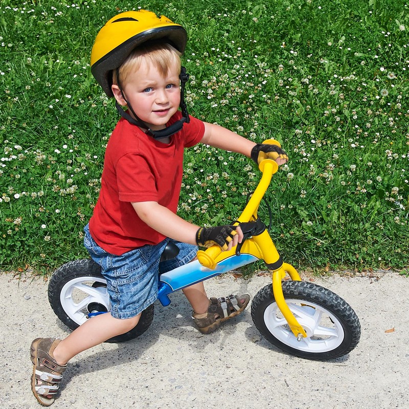 FEISHDEK Boys Cycling Gloves, Yellow and Black, Fingerless (Black, Small