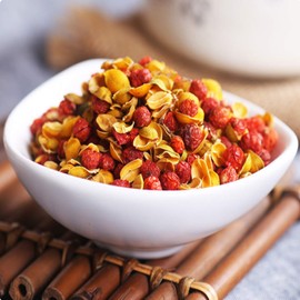 Chinese Herbal Tea White Poney White Tea New Scented Tea Green Tea Health Care Flowers Tea Top-Grade Healthy Green Food (250g)