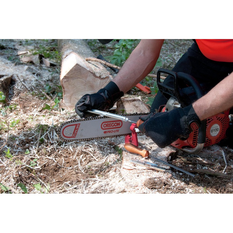 Oregon Q18228C Chainsaw File and Holder with Angle Guides