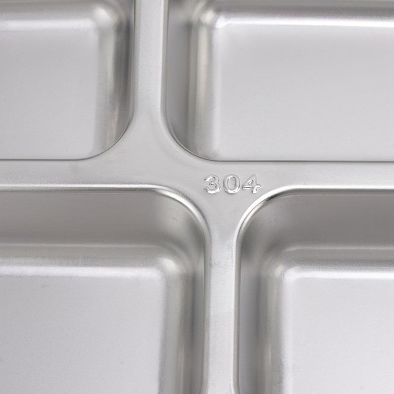 Lunch Box 4 Compartments Design 304 Stainless Steel Matching Tableware