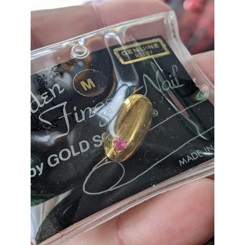 GOLD SOURCE VINTAGE GOLD SOURCE 1980S GOLD FINGER NAIL MEDIUM