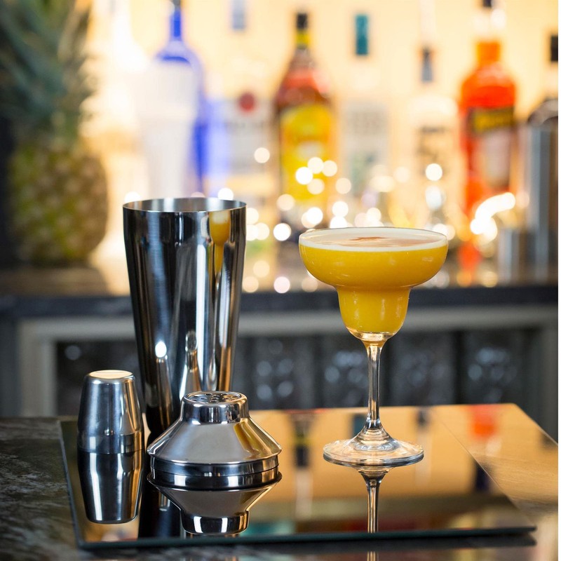 Rink Drink 3 Piece Manhattan Cocktail Shaker, Built in Strainer,