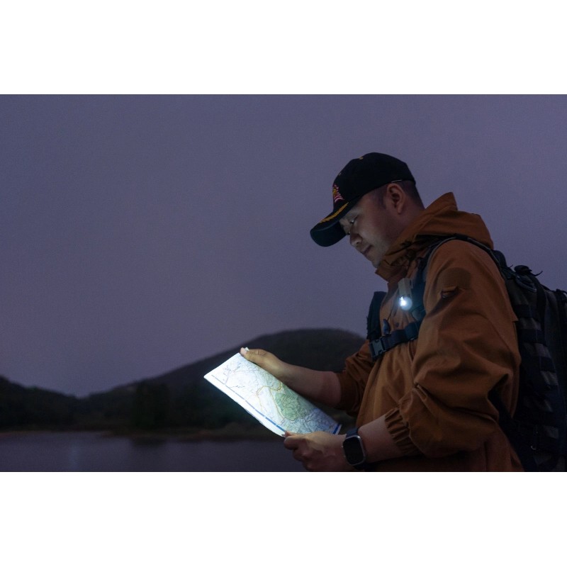 Olight Oclip Ultra Stars & Stripes Clip-On Light, Flood, Spot,