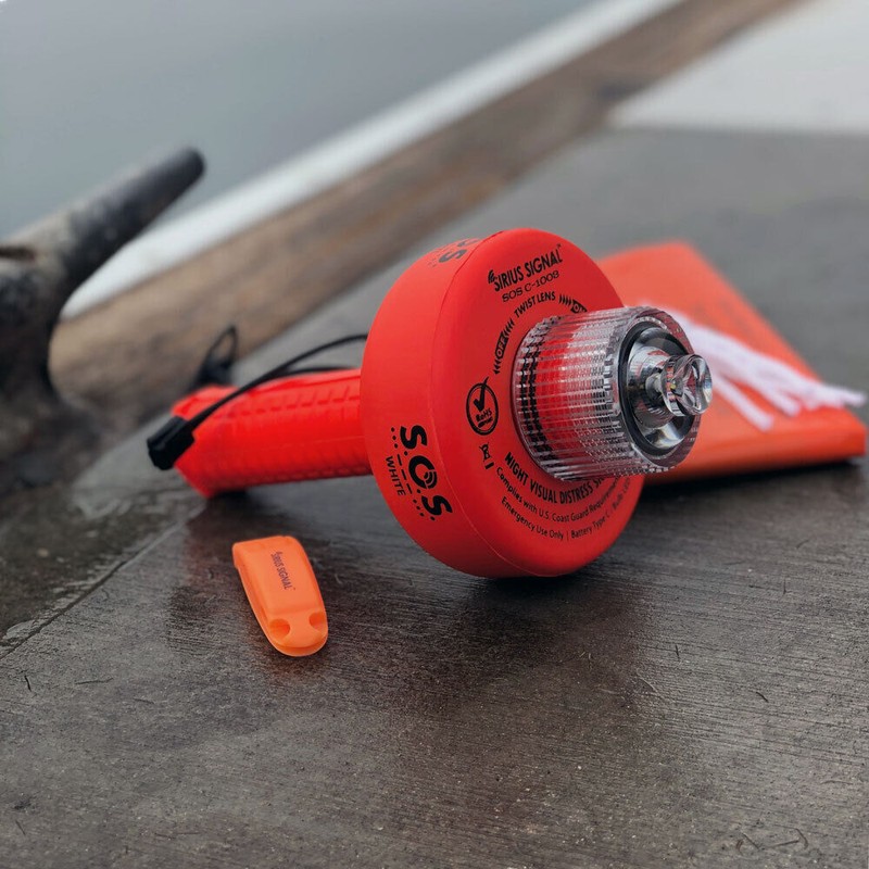 Siruis Signal SOS Distress Light C-1003 - With Flag &