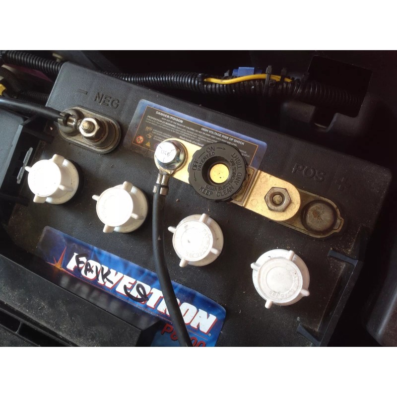 Golf cart battery isolation cut off out safety switch anti