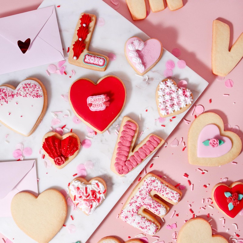 PME VD24CCC048 Valentines Cookie Cutter Set of 5, Love, Metal