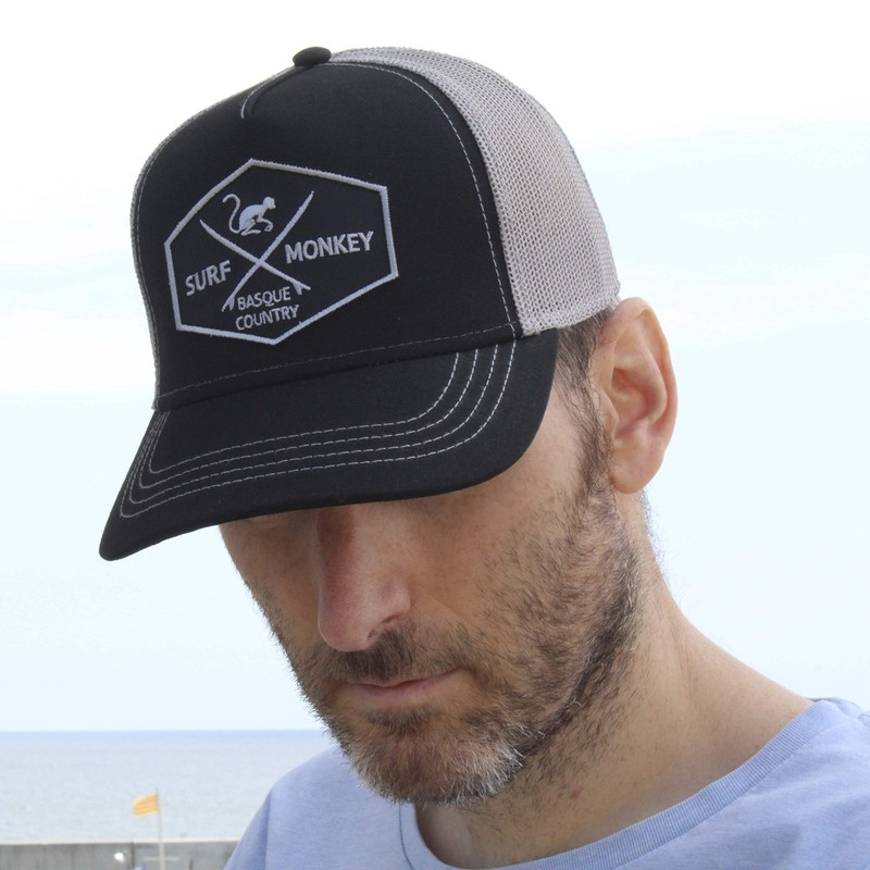 DRESSED IN MUSIC PLAY WITH ME Trucker Cap - Semicircular