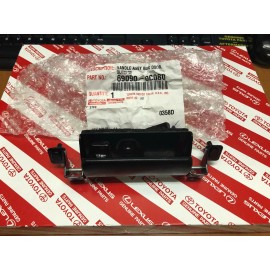 Toyota 2001-2007 TOYOTA SEQUOIA & 1998-2003 SIENNA REAR OUTSIDE HATCH HANDLE GENUINE OE